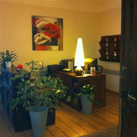 Hotell Citotel De Provence Orange (Vaucluse)